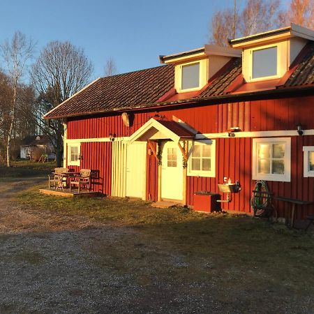 Bed and Breakfast Ranch Moerby Stora Mellosa Екстер'єр фото